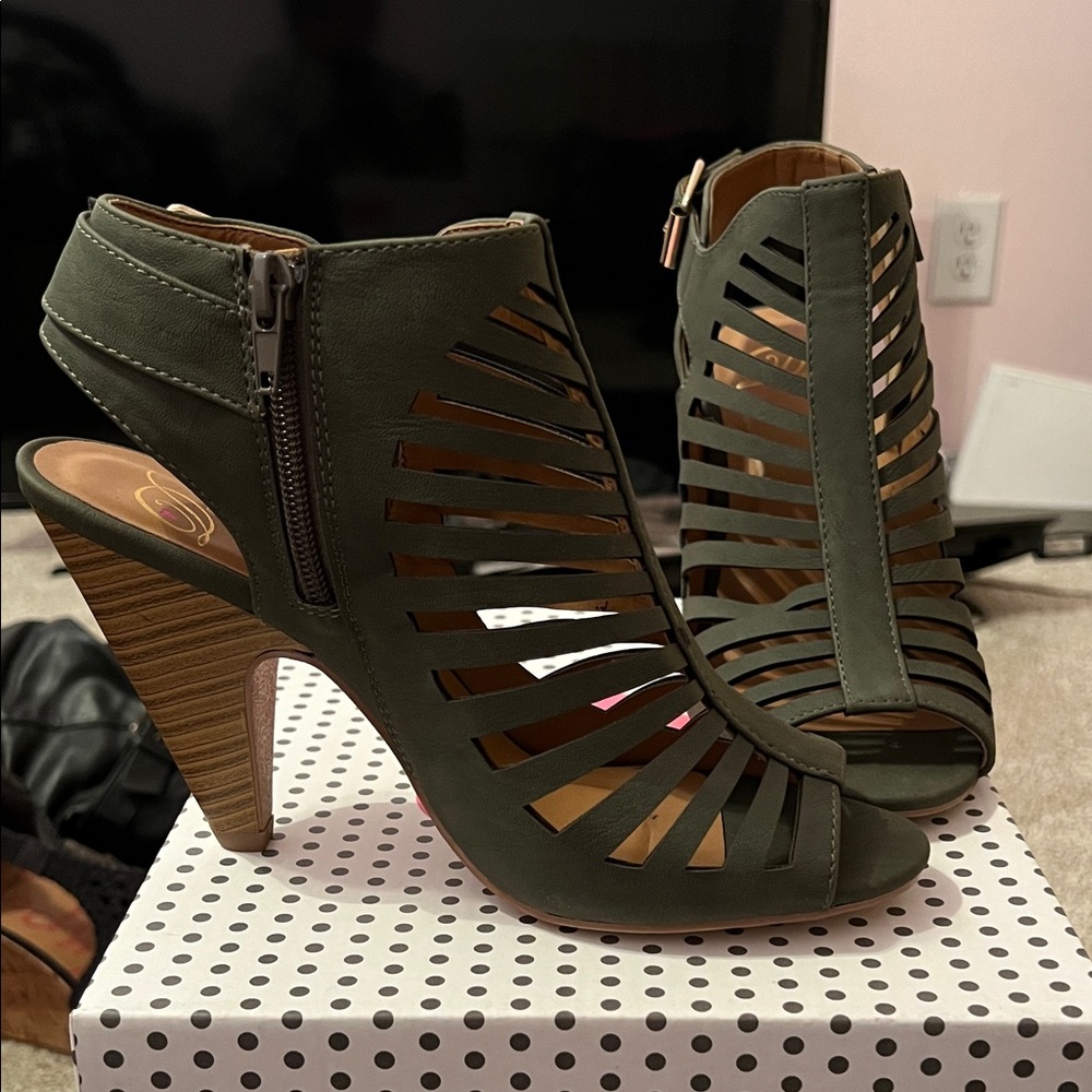 Delicious Dark Green Strappy Heels